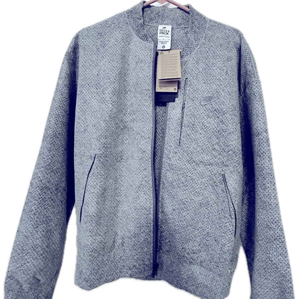 NWT - Nike Men’s Therma Fit Tech Pack Forward Bomber Jacket - Grey - Size S